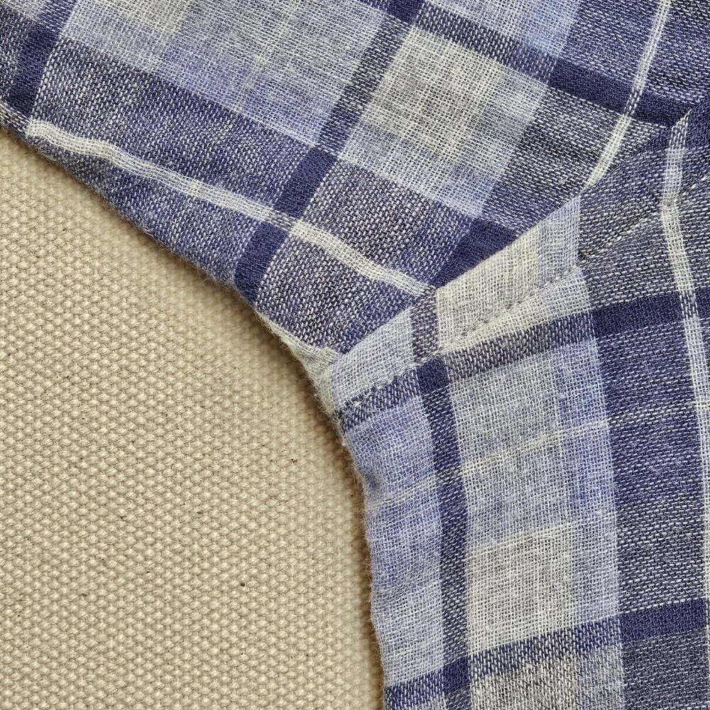 UNTUCKit Short Sleeve Button Down L - Picture 5 of 5